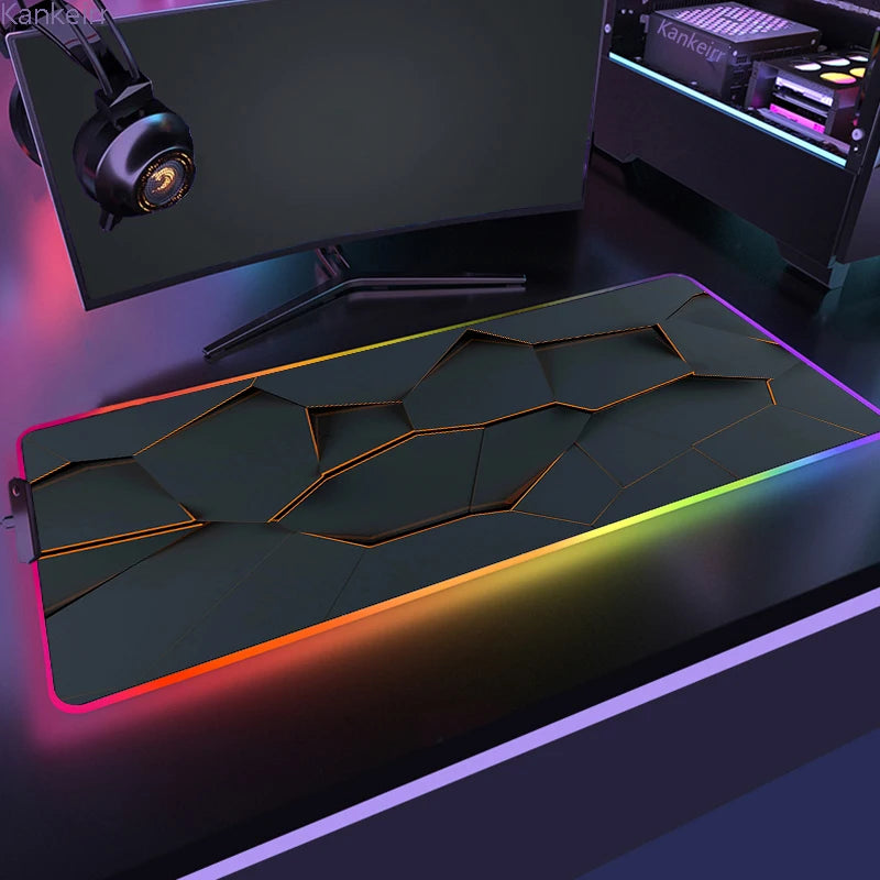 RGB LED Işıklı XXL Gaming Mouse Pad (90x40cm) – Geometrik Tasarım, Kaymaz Taban, Masa Üstü Mouse & Klavye Matı