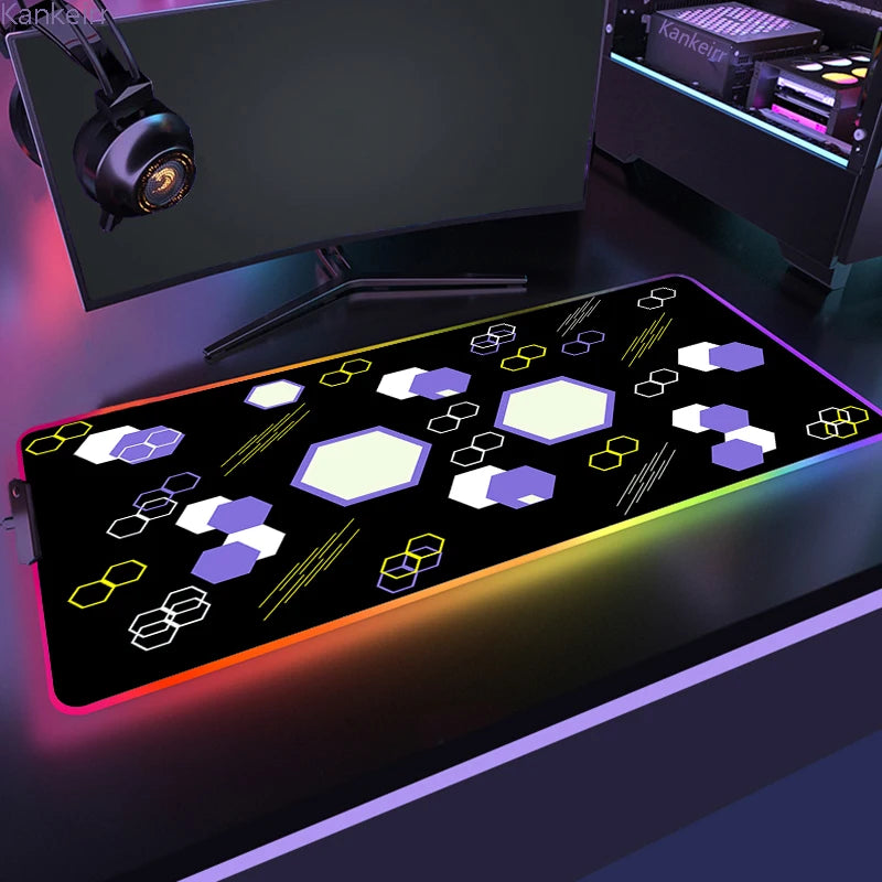 RGB LED Işıklı XXL Gaming Mouse Pad (90x40cm) – Geometrik Tasarım, Kaymaz Taban, Masa Üstü Mouse & Klavye Matı